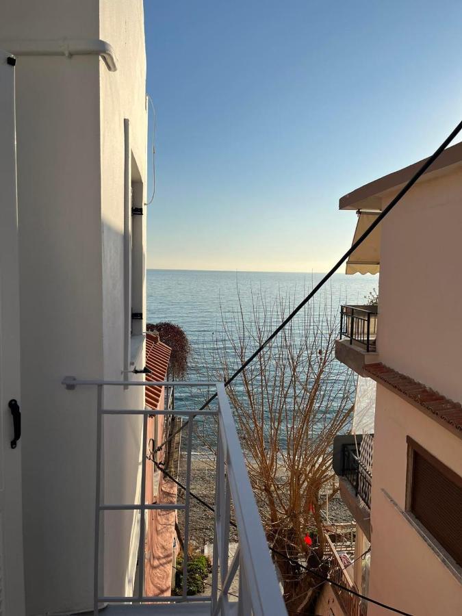 Ammoudeli Apartments Пломарион Экстерьер фото