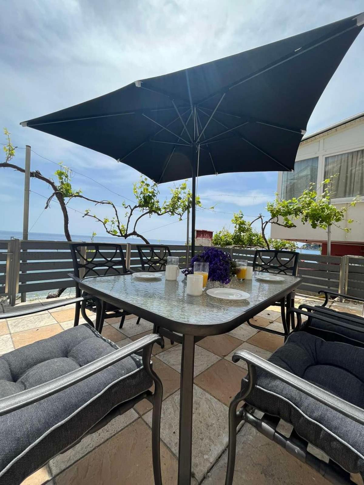 Ammoudeli Apartments Пломарион Экстерьер фото
