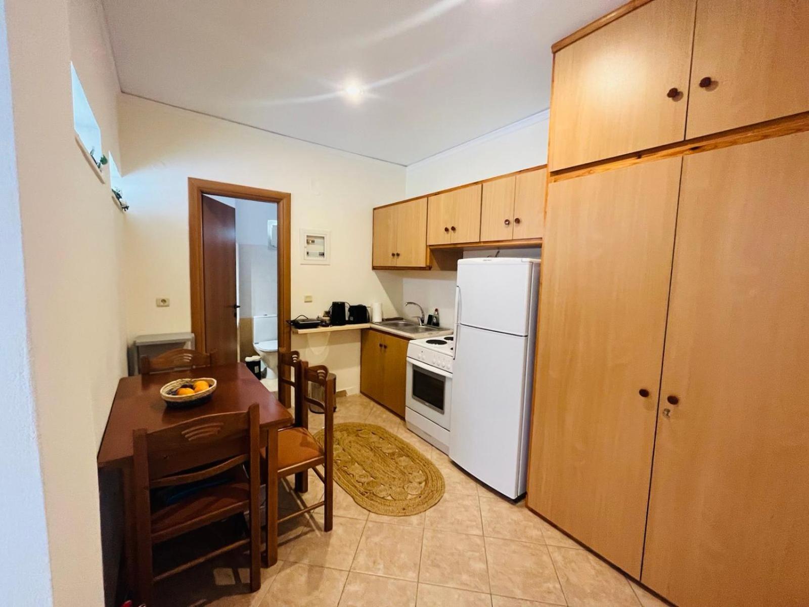Ammoudeli Apartments Пломарион Экстерьер фото