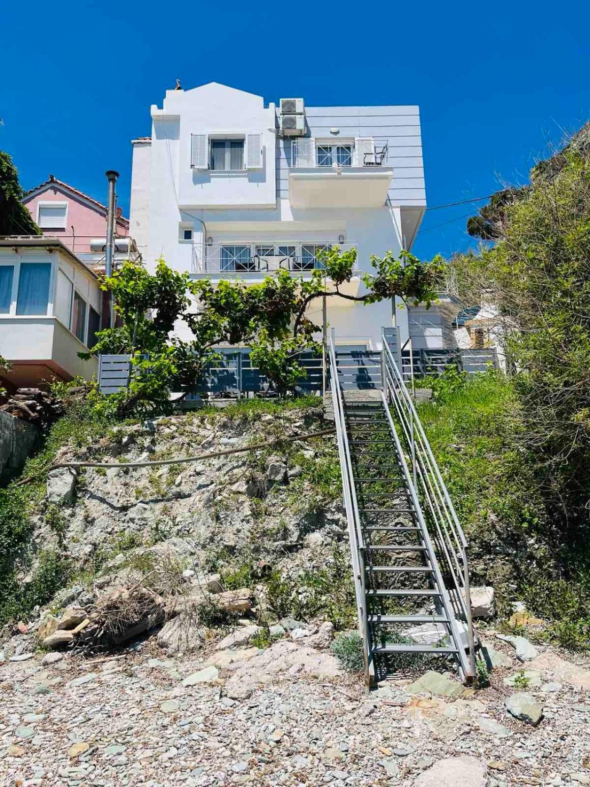 Ammoudeli Apartments Пломарион Экстерьер фото