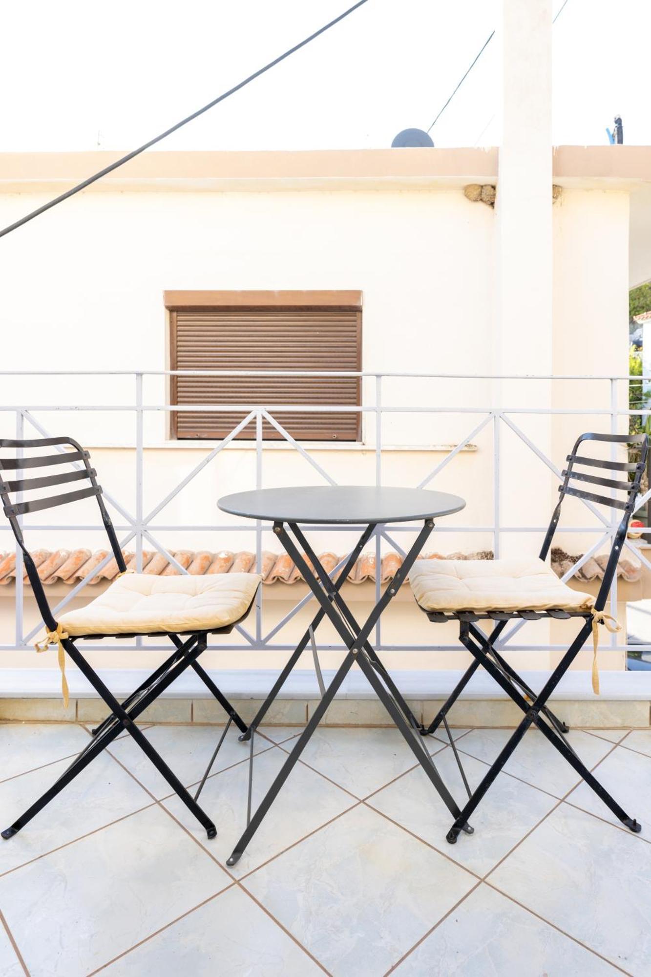 Ammoudeli Apartments Пломарион Экстерьер фото