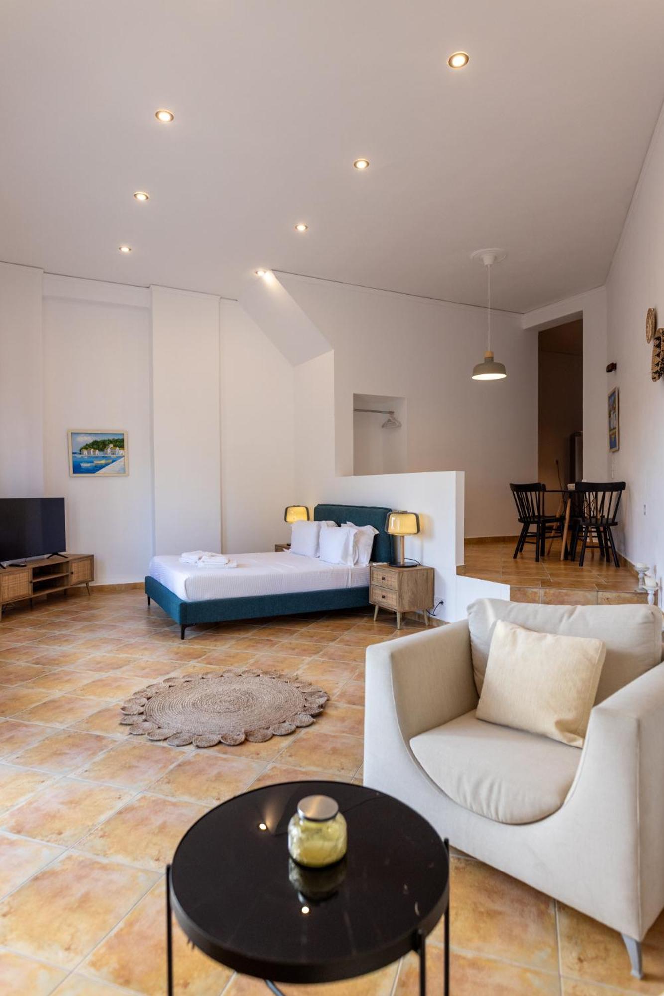Ammoudeli Apartments Пломарион Экстерьер фото